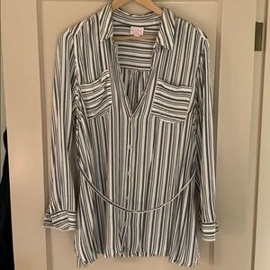 Black and white XL button up